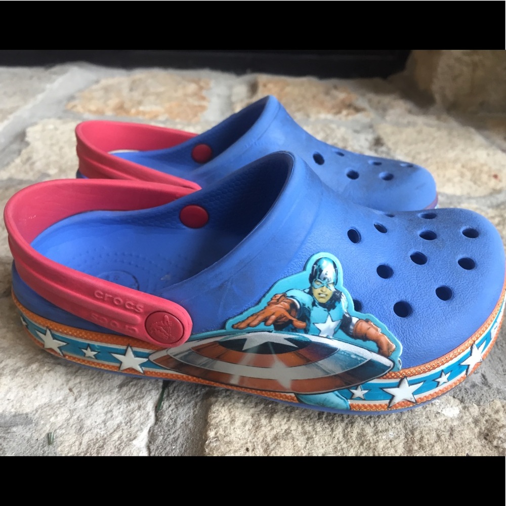 Captain America Crocs